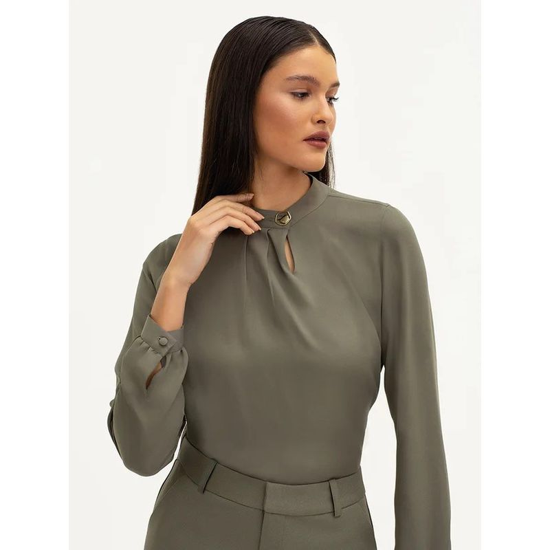 Blusa Botão Organico Vilma - Verde Oliva - 0006850... - LOJAELLE