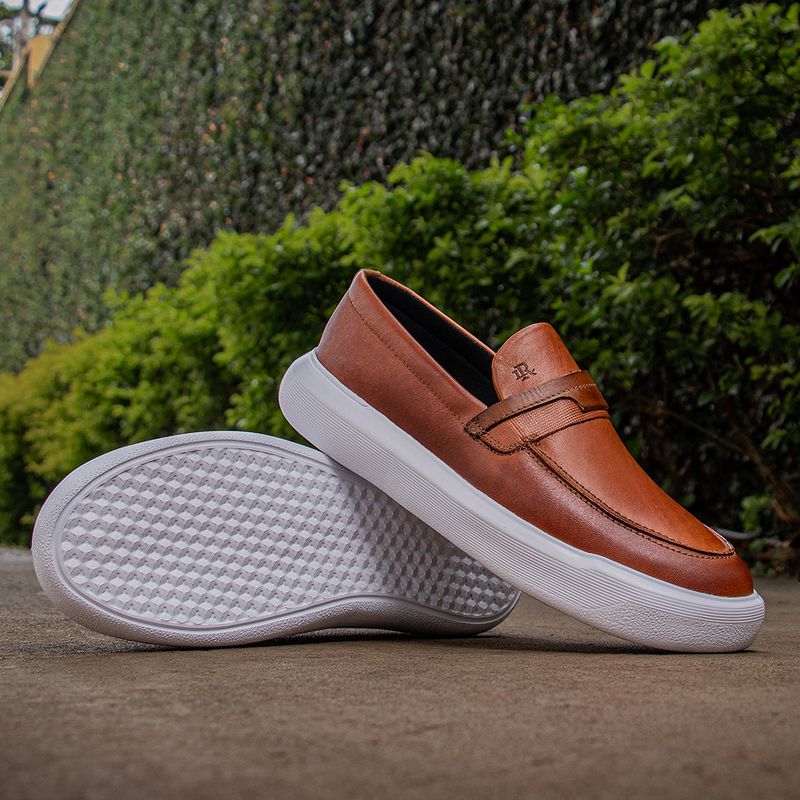 Slip On Cell Masculino em Couro - Whisky | Calçados Laroche