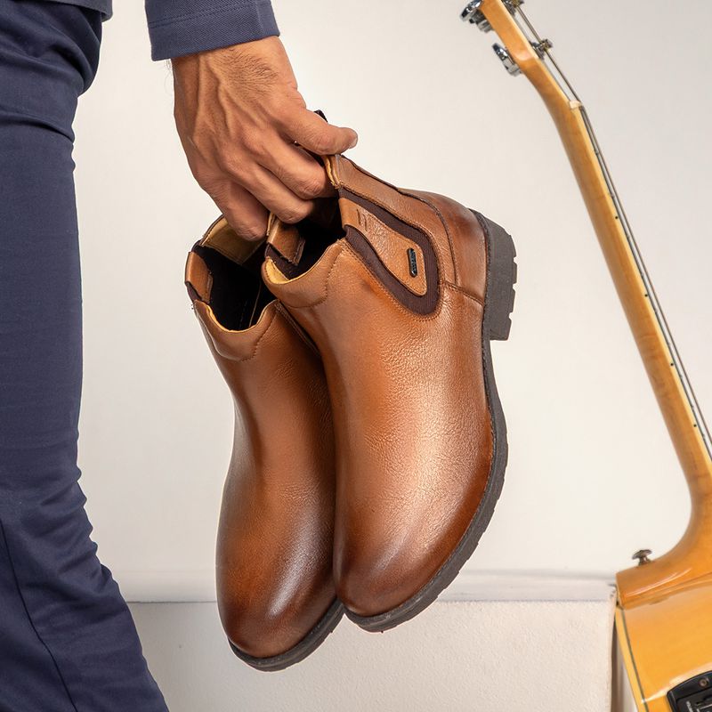 Bota Chelsea Masculina Laroche Saara em Couro - Whisky | Calçados