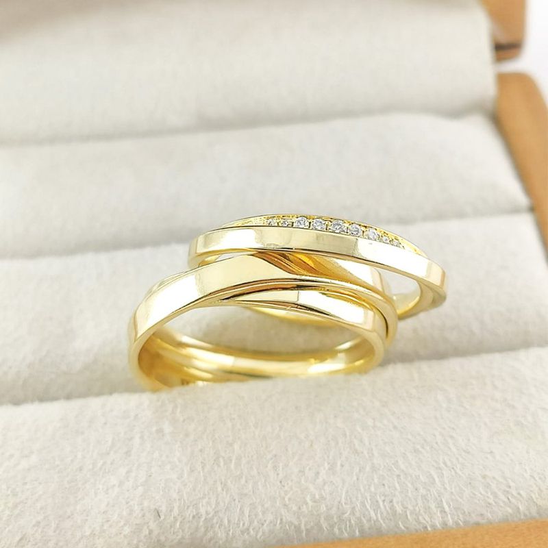 Aliança Em Ouro 18k Roma 4mm e 6mm Polida Reta