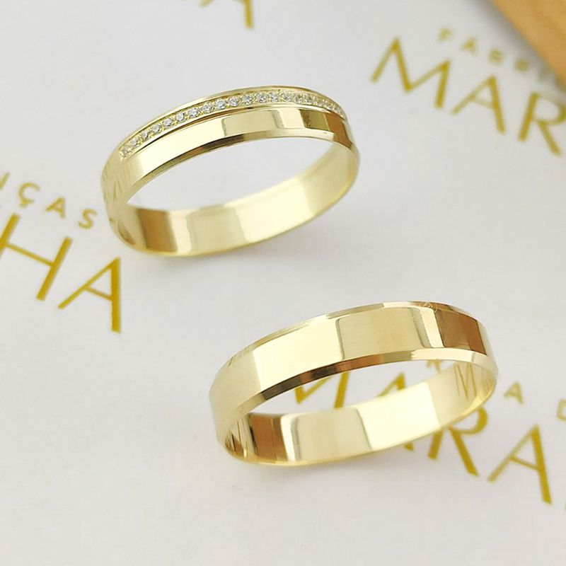 Alianças Em Ouro Jacarta 4mm Polida Reta Chanfrada