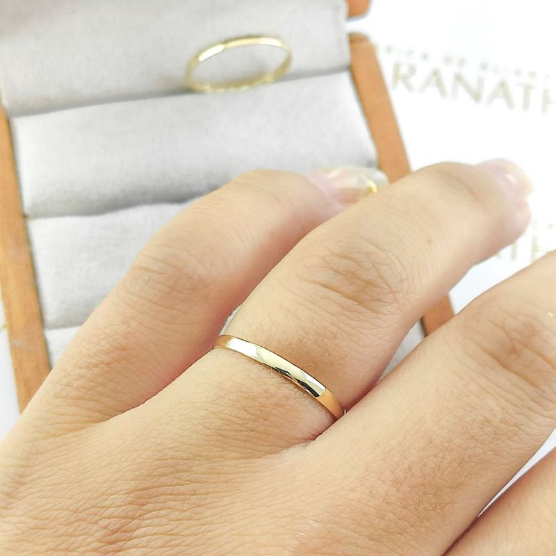 Alianças Em Ouro 18k Kiev 1.5mm Polida Meia Cana