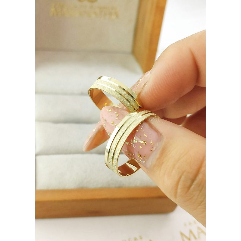 Alianças Em Ouro 18k Montenegro 5mm Polida e Fosco Diamantado Reta
