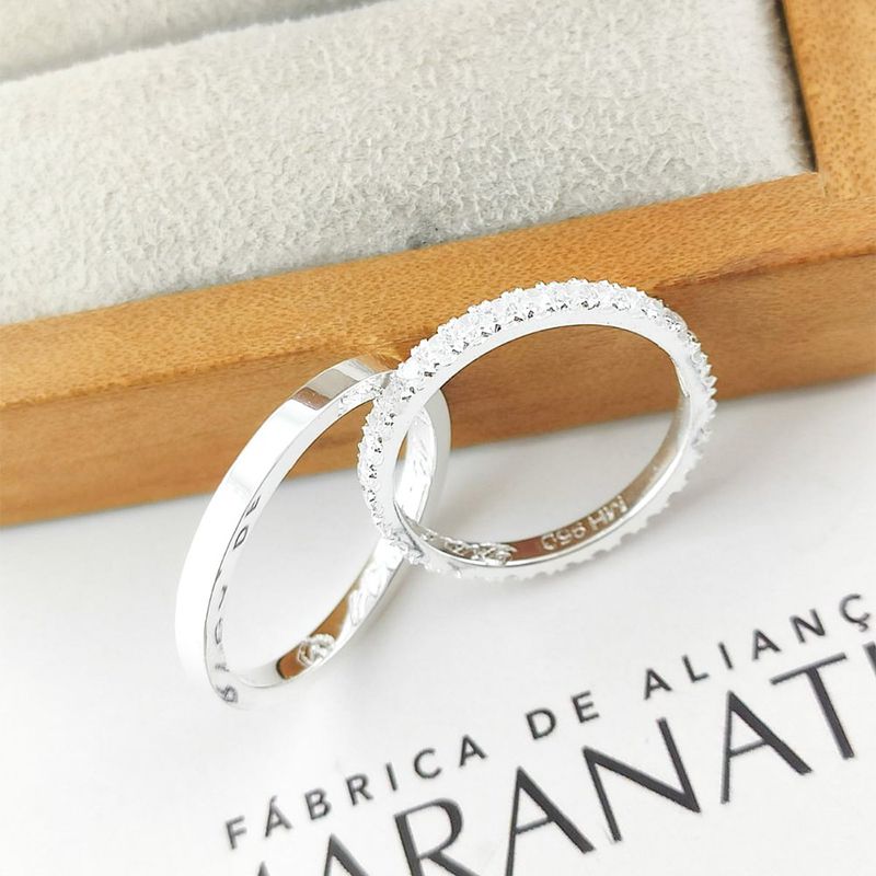 Par de Alianças Em Prata 950 Modelo Ilhabela 2mm Polida Reta