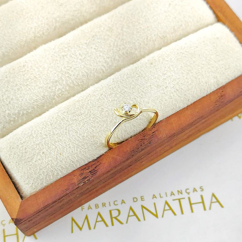 Anel De Borboleta Julia Em Ouro 18k