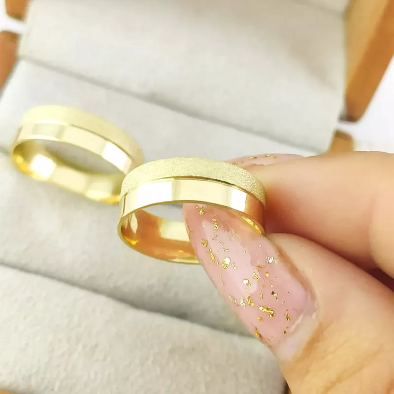 Alianças Em Ouro 18k Honduras 7mm Polida e Fosco Diamantado Reta