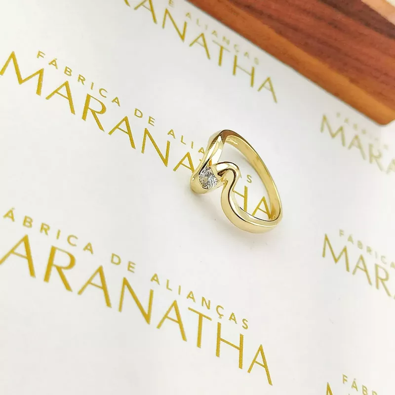 Anel De Noivado Giovana Em Ouro 18k