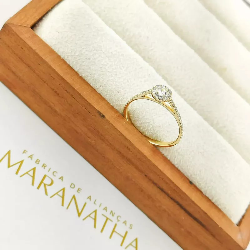 Anel De Noivado Yasmin Em Ouro 18k