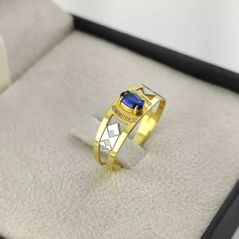 Anel De Formatura Escrita a Laser Administração Em Ouro 18k
