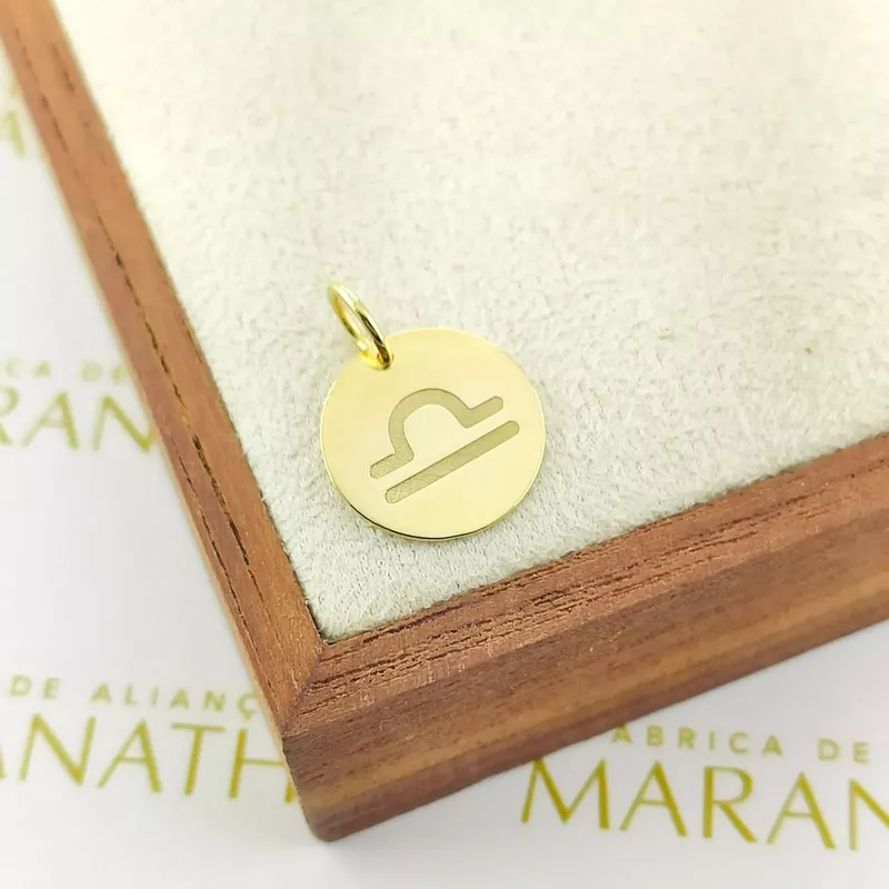 Pingente De Signo Libra Em Ouro 18k