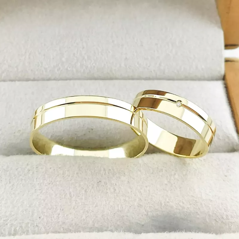 Alianças Em Ouro 18k Coreia Do Norte 4mm Reta Polida