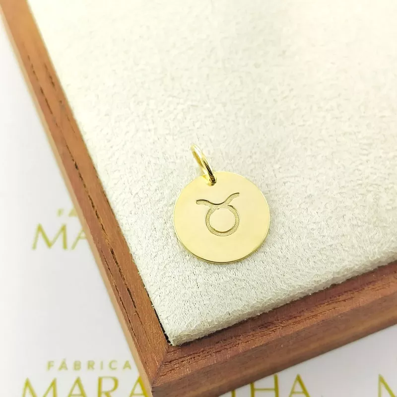 Pingente De Signo Touro Em Ouro 18k