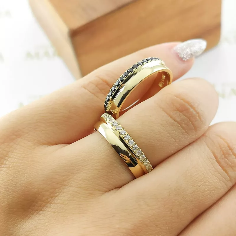 Alianças Em Ouro 18k Chile 5mm Meia Cana Polida