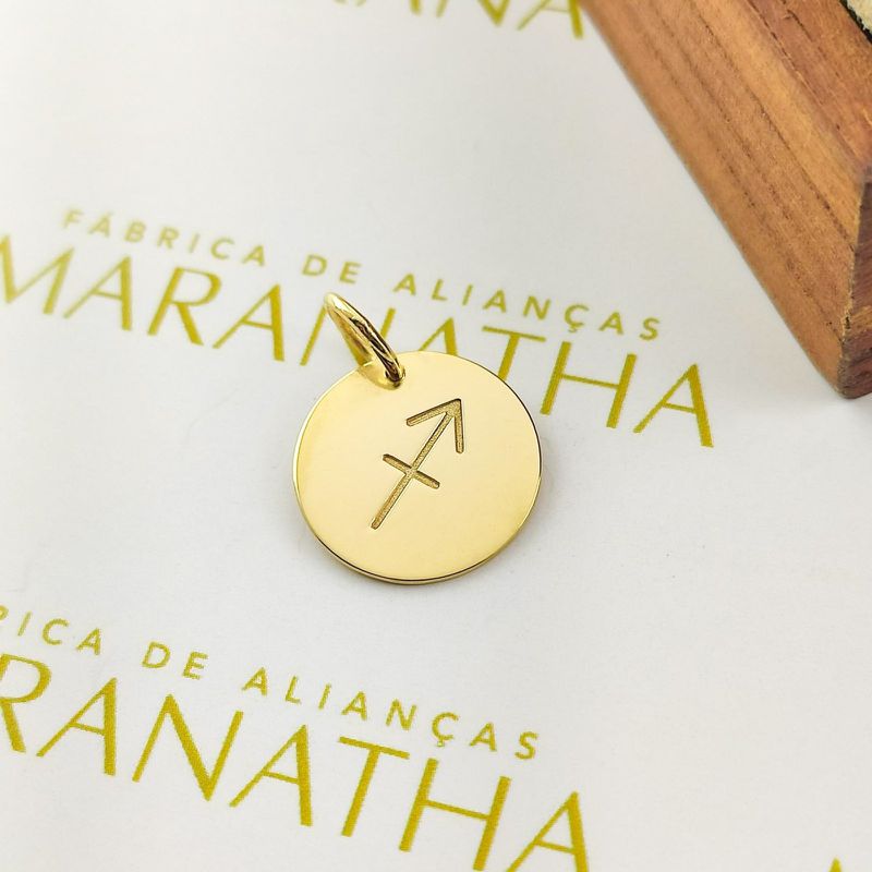 Pingente De Signo Sagitário Em Ouro 18k
