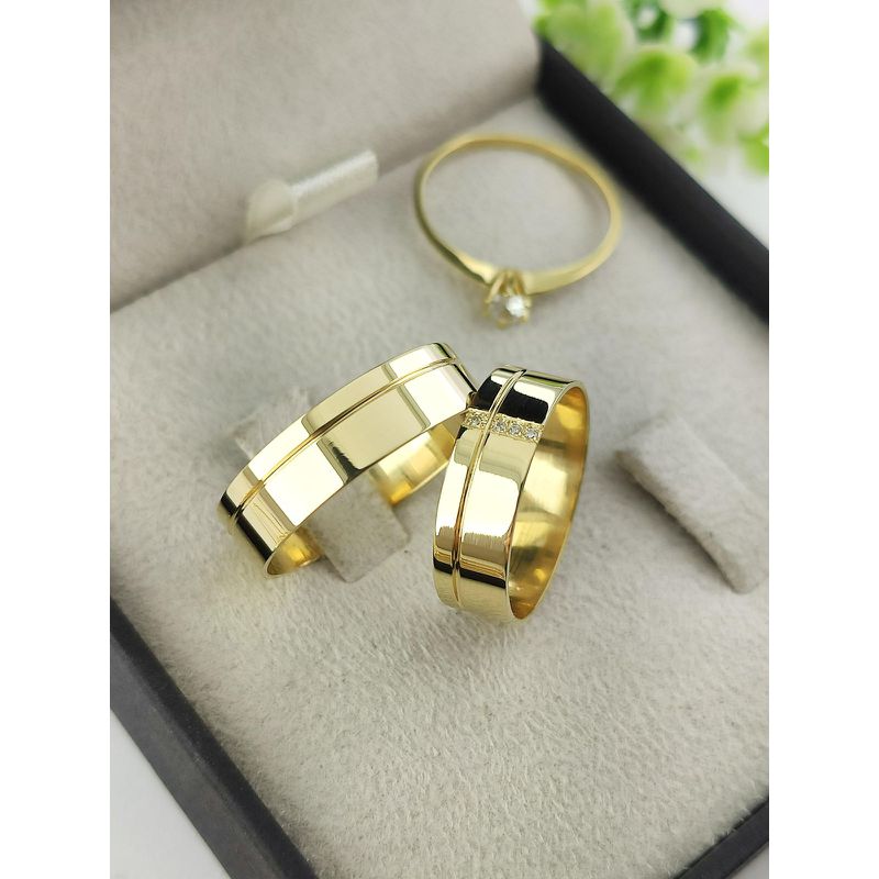 Par de Aliança em Ouro 18k Modelo 5MM Reto Polido + Anel Solitário em Ouro18k Brinde