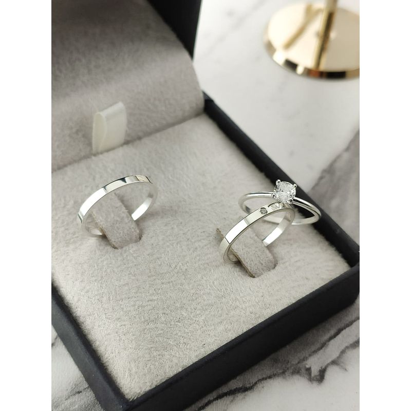 Par de Aliança em Prata Modelo 2mm Polido Com 1 Pedra + Anel Solitário em Prata de Brinde