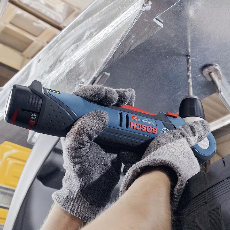Furadeira Parafusadeira 12V Sem Fio Com Carregador e 2 Baterias (GWB 12V-10) - Bosch 