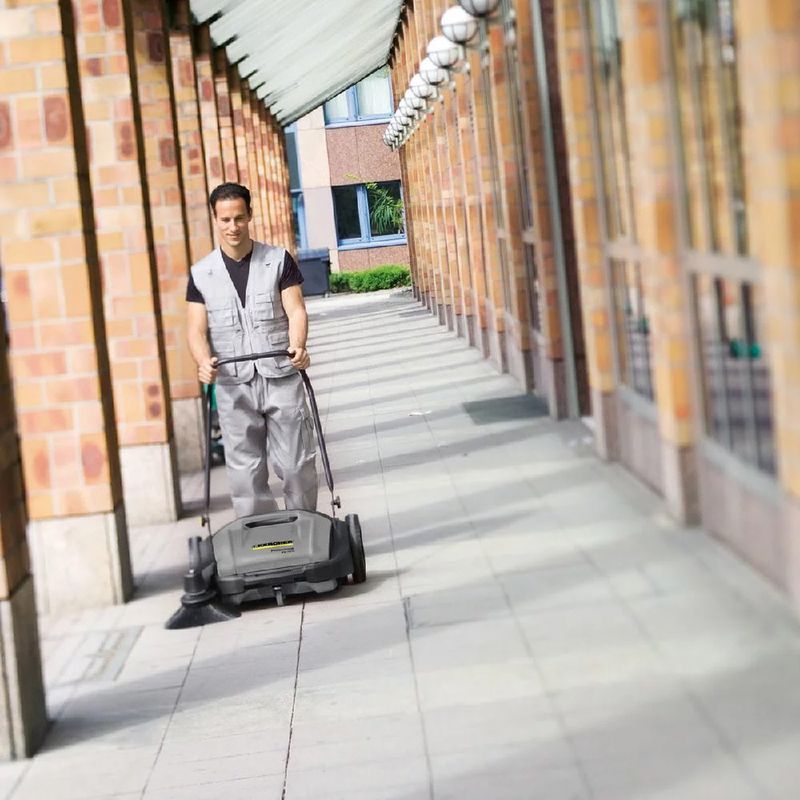 Varredeira Manual KM 70/15 C (93011580) - Karcher