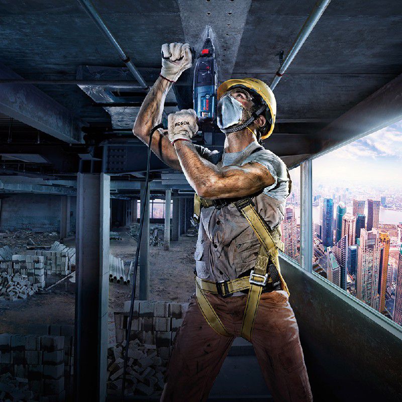 Martelo Perfurador Rompedor Bosch GBH 2-24 D 820W 2,7J EPTA em Maleta