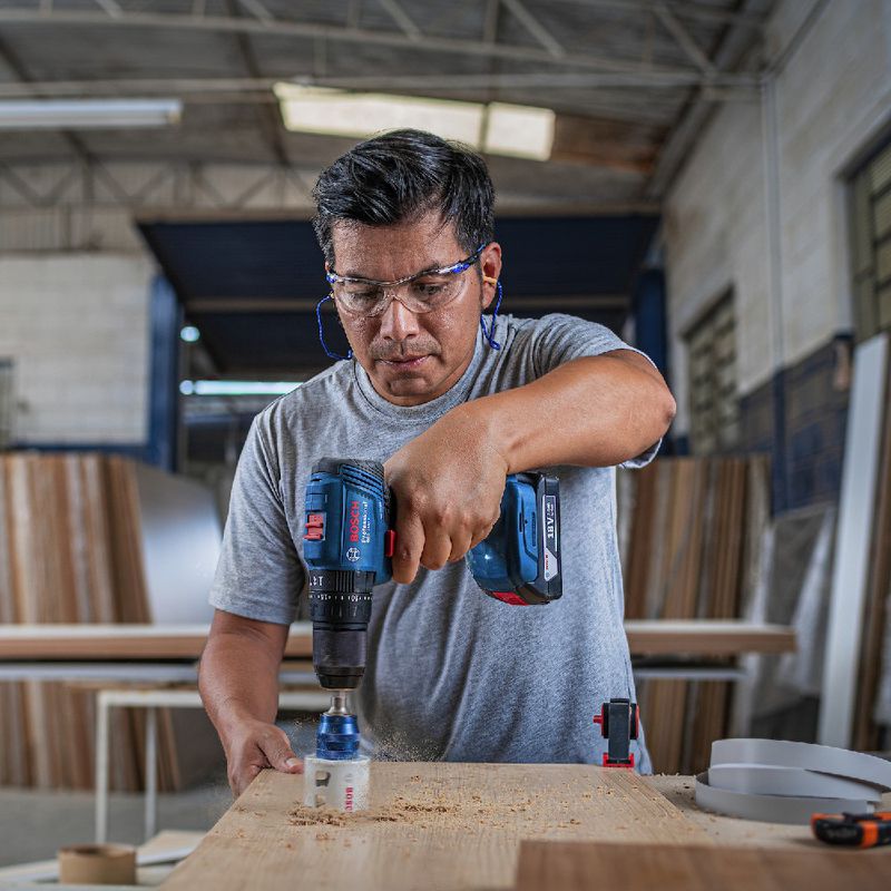 Furadeira Parafusadeira Impacto 18V Bosch GSB185LI-1BX Sem Fio, 1 bateria 23 AC