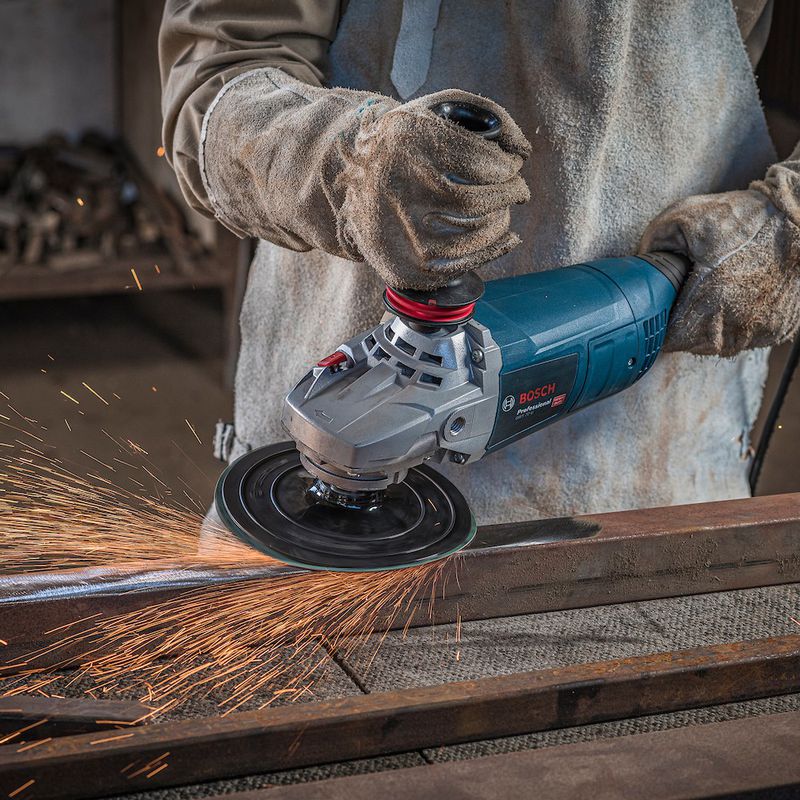 Lixadeira Bosch GWS 22 U 2200W com 1 disco de lixa