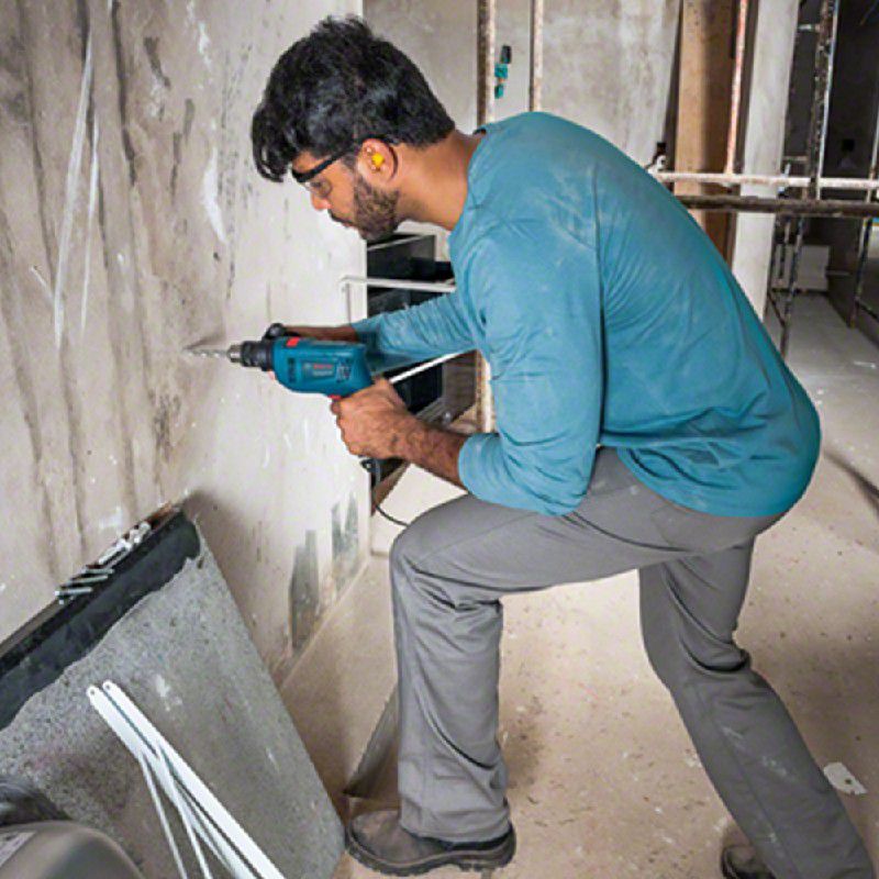 Furadeira de Impacto Bosch GSB 550 RE 550W