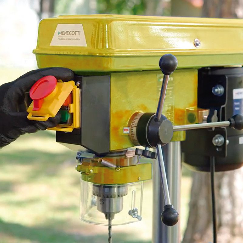 Furadeira de Bancada Com Mandril 350W (MFB-13) - Menegotti