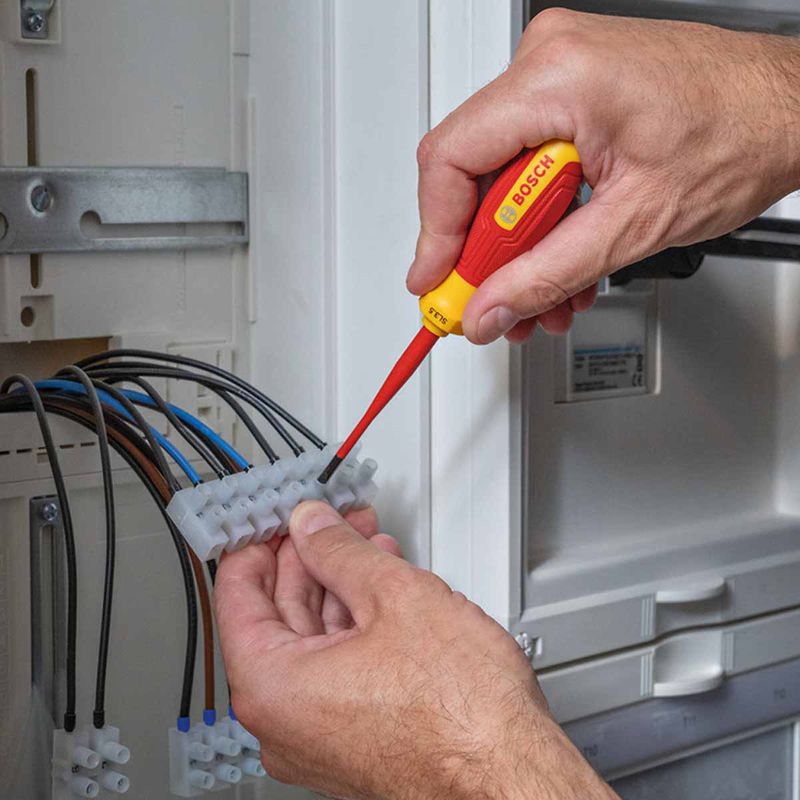 Chave de Fenda SL 6.5 x 125mm VDE (1600A02NC4000) - Bosch