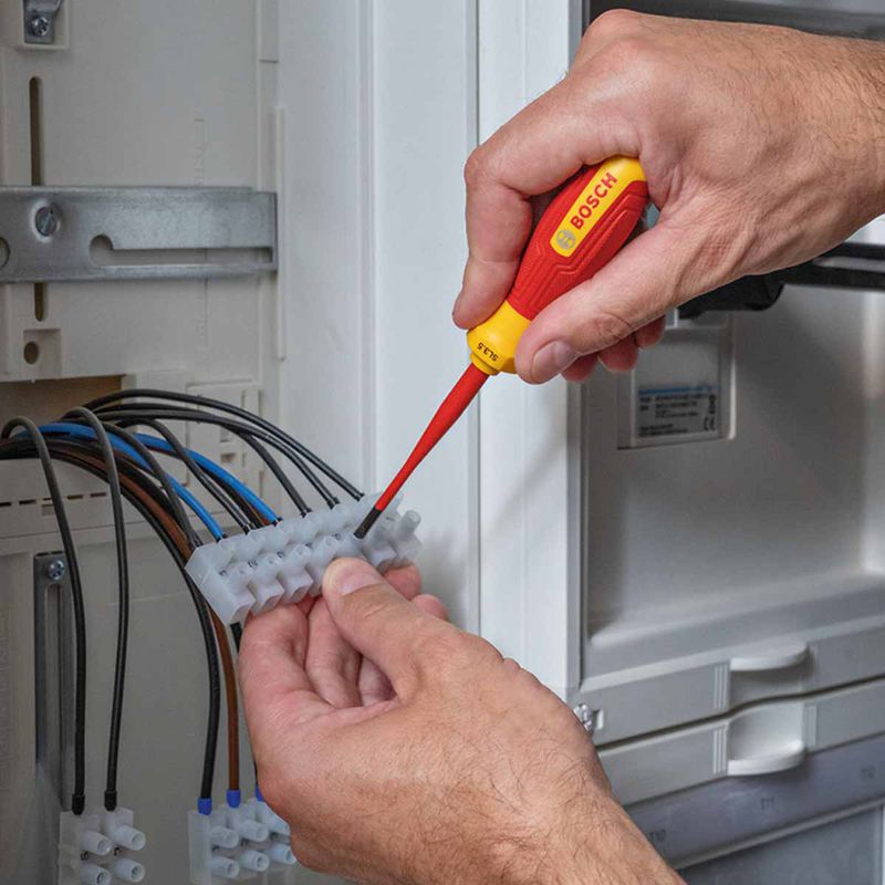 Chave de Fenda SL 5.5 x 100mm VDE (1600A02NC3000) - Bosch