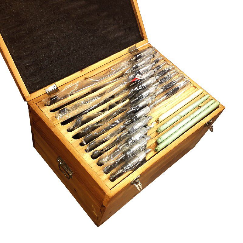 Jogo com 12 Micrômetros Externos Analógicos Arco Ferro 0 a 300mm 2,0012 ZAAS