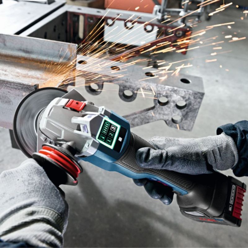 Esmerilhadeira Angular a Bateria 5'' GWS 18V-10 PC ProCORE,18V, 2 Baterias ProCORE 8,0Ah, Carregador, em Maleta L-BOXX Bosch