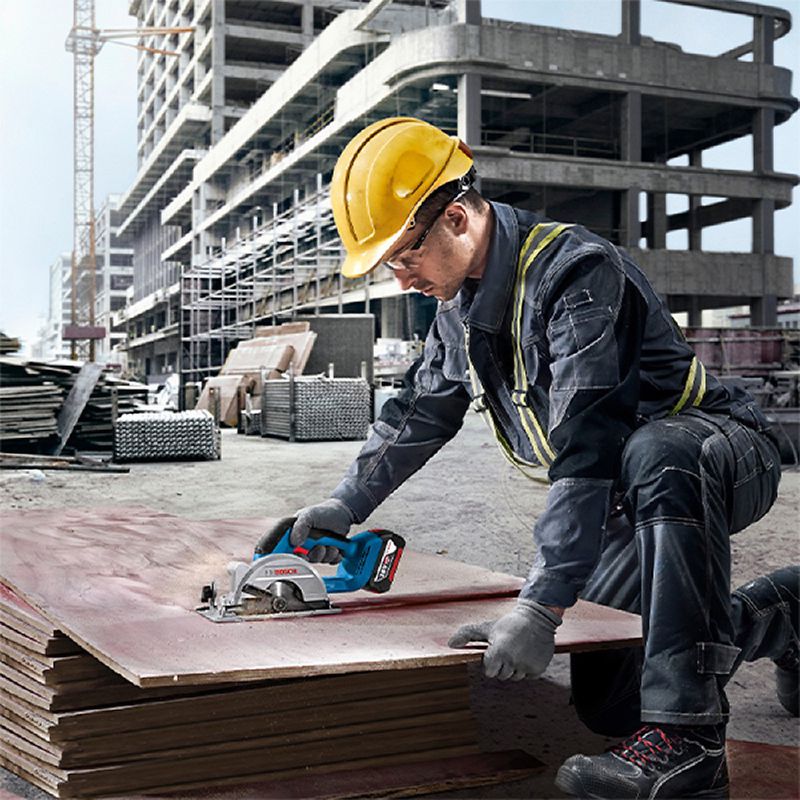 Serra Circular à Bateria 18V Com Disco 30D - SB (GKS 18V-51) - Bosch