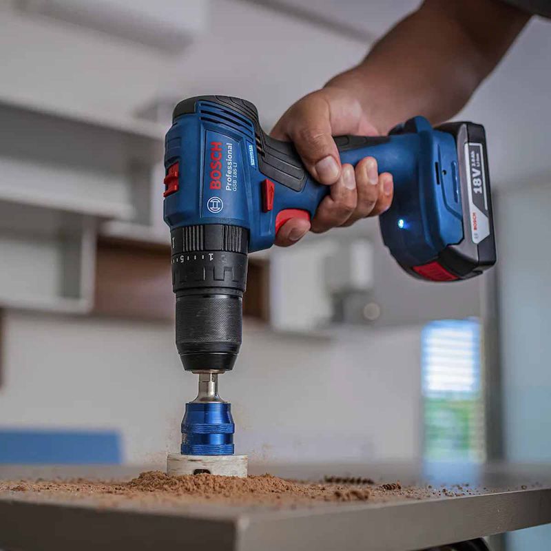 Furadeira / Parafusadeira de Impacto Com 2 Baterias e Carregador + Bolsa (GSB 185-LI) - Bosch