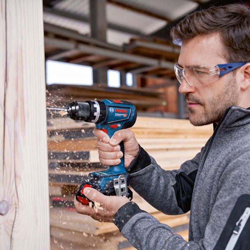 Furadeira / Parafusadeira de Impacto Com 2 Baterias e Carregador + Bolsa (GSB 18V-90C) - Bosch