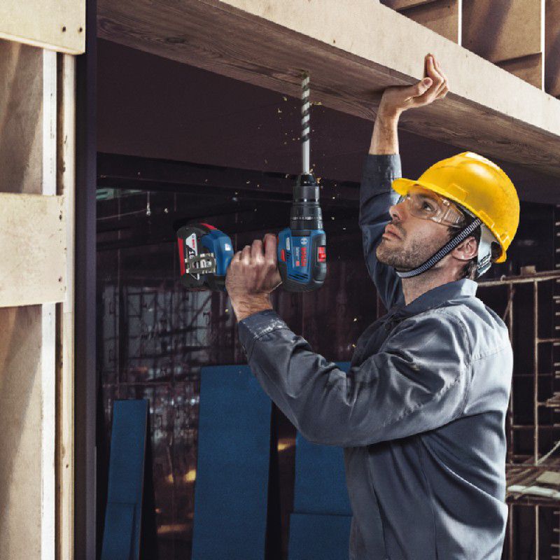 Parafusadeira Furadeira Impacto Bosch GSB 18V-50 18V Brushless 2 baterias e maleta