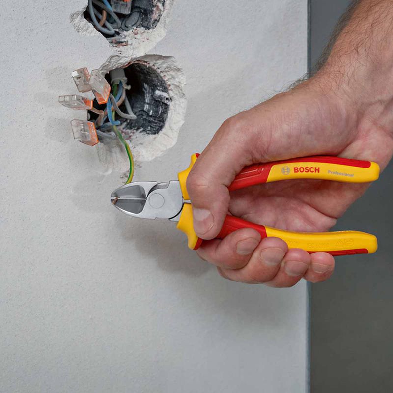 Kit de Alicates VDE Com 3 Peças (1600A02NG0000) - Bosch