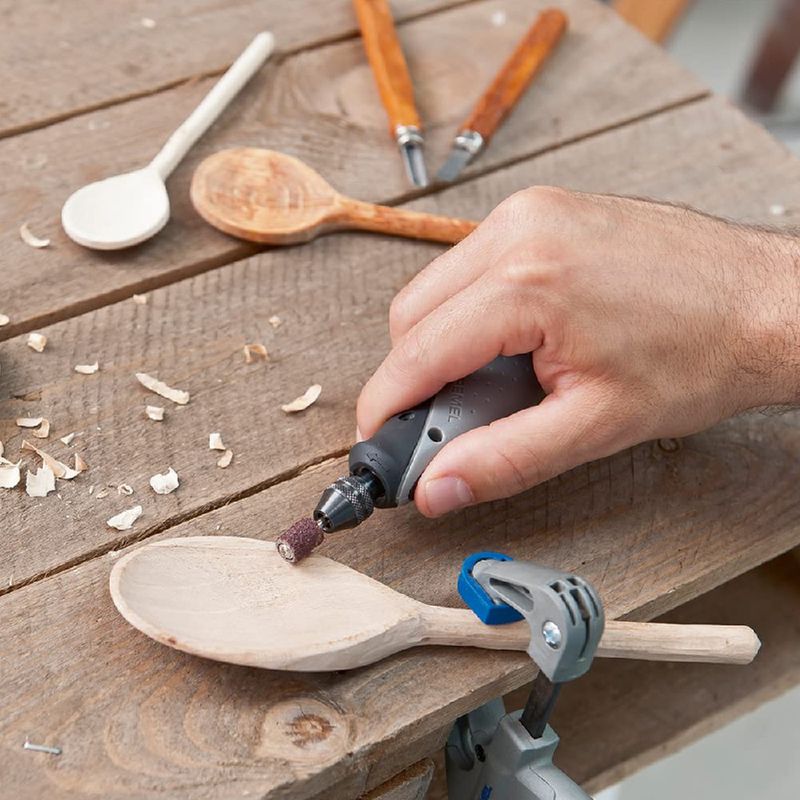 Kit Dremel 3000+ Discos de Corte (408)+ 31 peças (727)