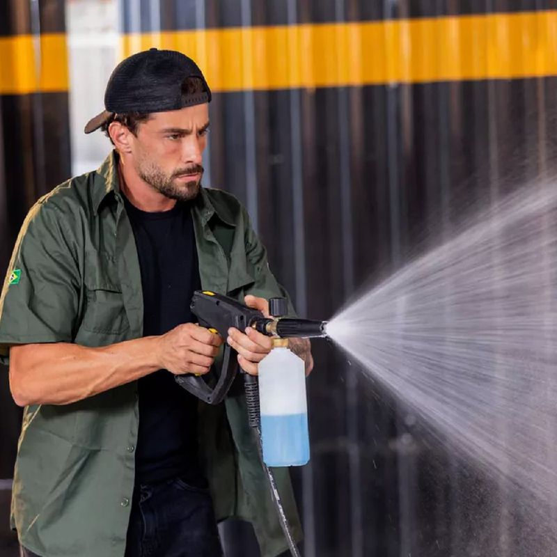 Detergente CarPro RM 562 500ml com Aplicador Snow Foam 1L - Karcher