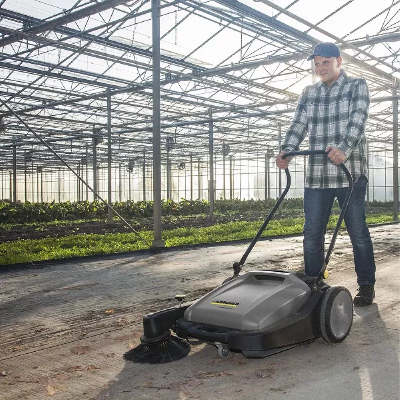 Varredeira Manual KM 70/15 C (93011580) - Karcher | Ritec Máquinas