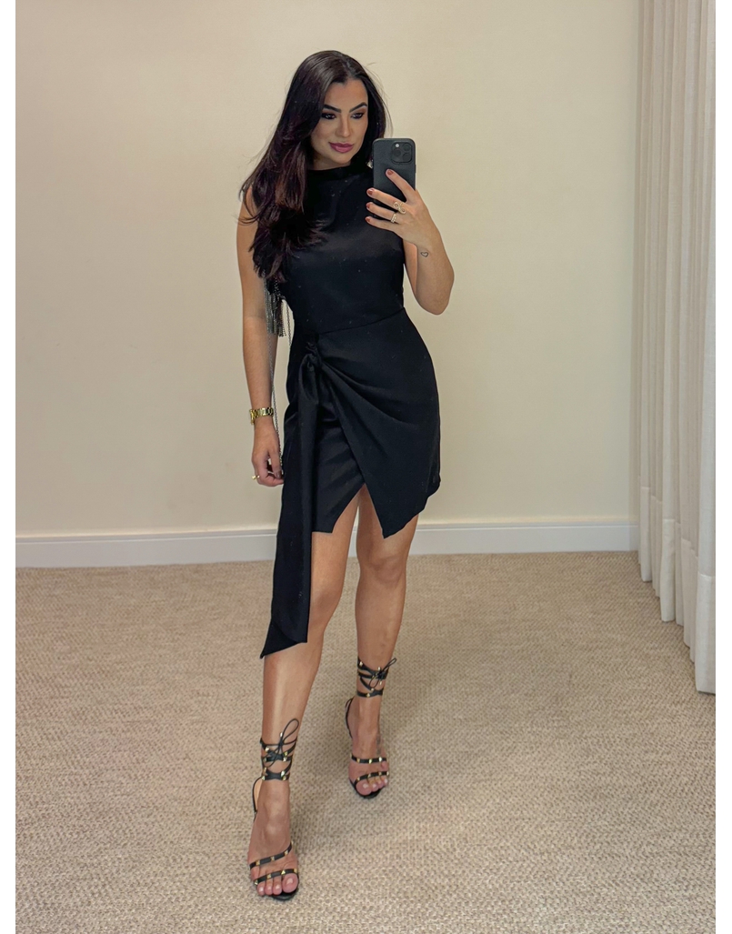 Vestido Gola Alta Nó Preto 
