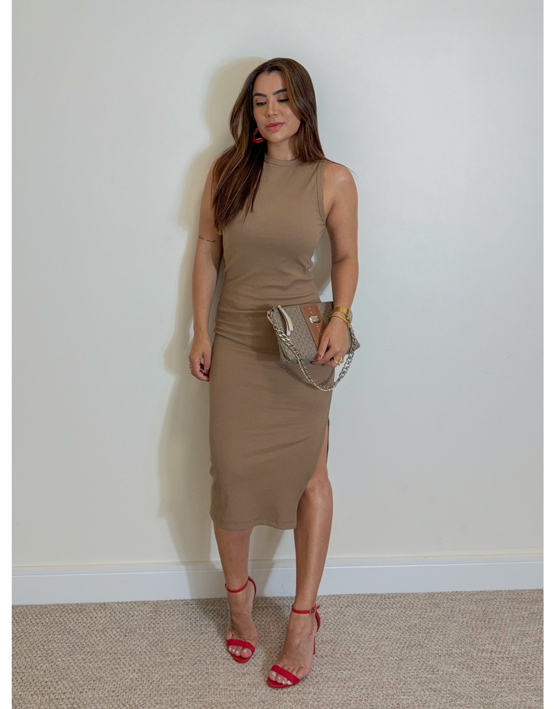 Vestido Canelado Kiara Avelã