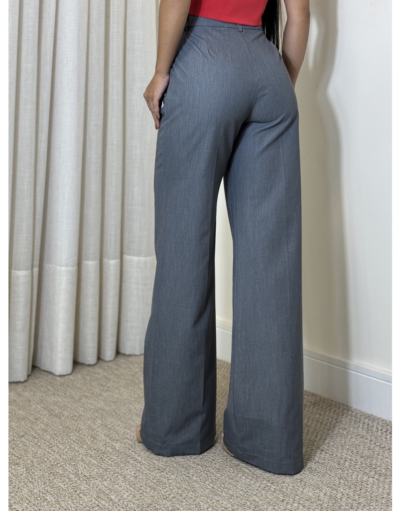 Calça Reta Premium Cinza