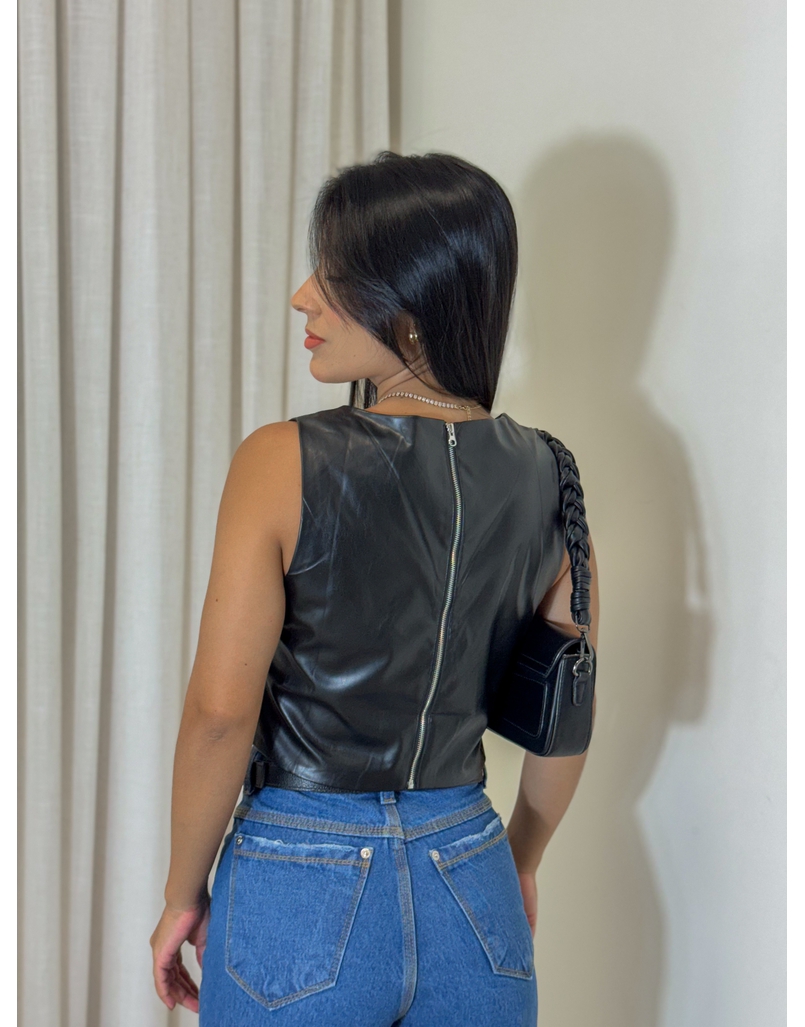 Cropped Couro Fake Zíper Preto