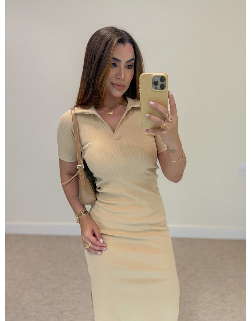 Vestido Canelado Gola Polo Nude