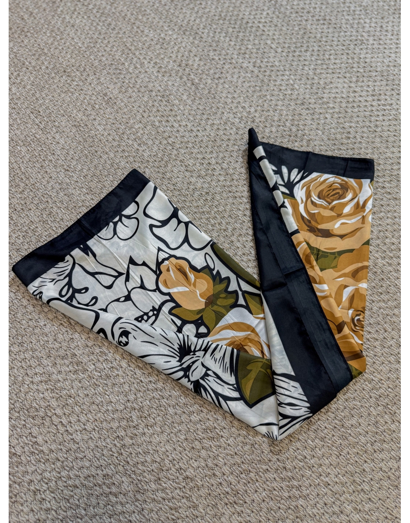 Lenço Seda Floral Preto