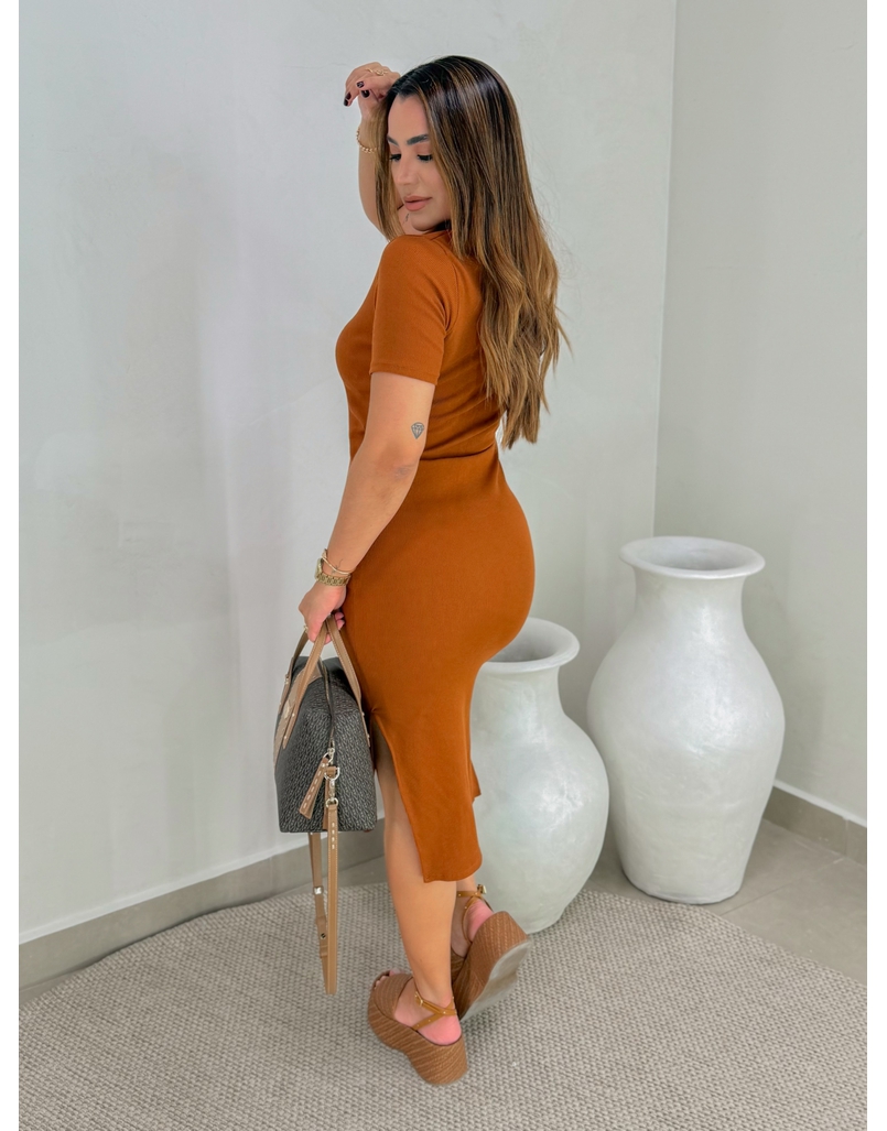 Vestido Canelado Gola Polo Caramelo