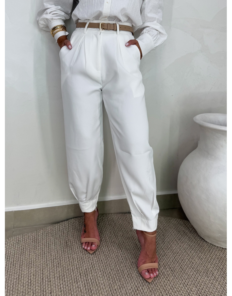 Calça Alfaiataria Cenoura Branca