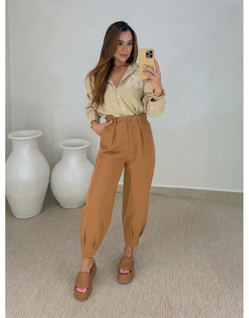Calça Alfaiataria Cenoura Marrom