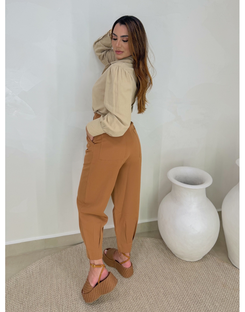 Calça Alfaiataria Cenoura Marrom
