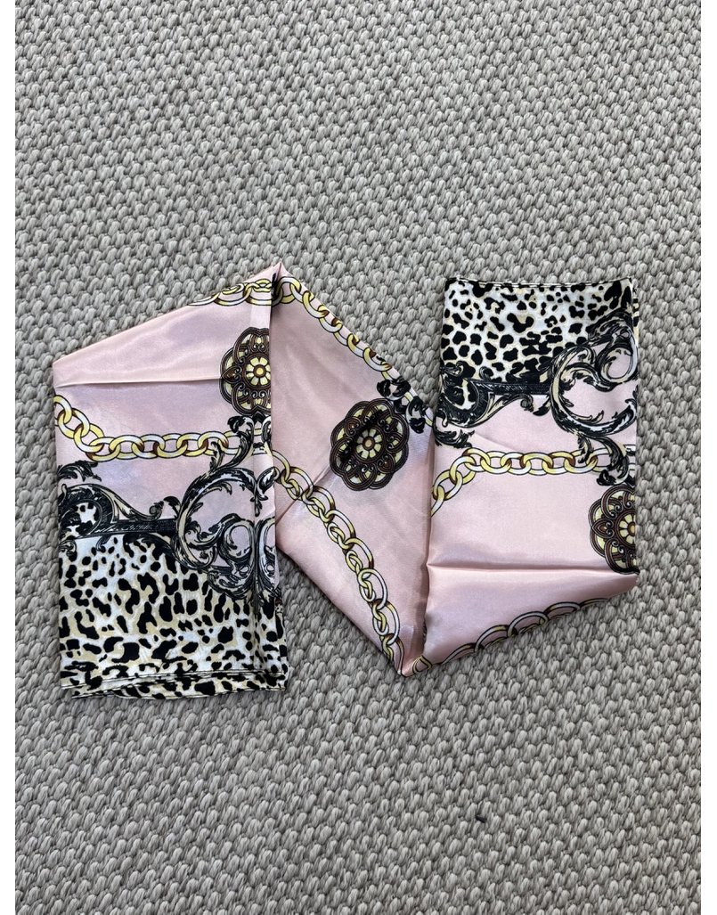 Lenço Cetim Corrente Rosa